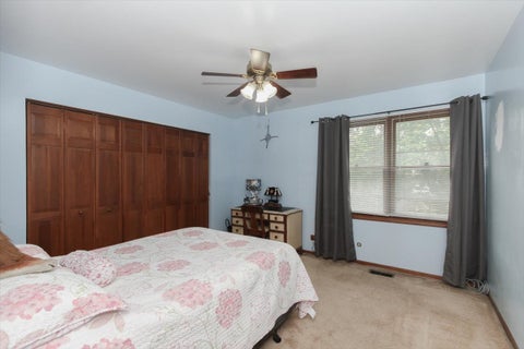 Tiny photo for 619 Yardley Lane, Hoffman Estates, IL 60192 (MLS # 12673833)