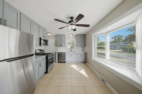 Tiny photo for 9338 Oak Street, Orland Park, IL 60462 (MLS # 12765532)