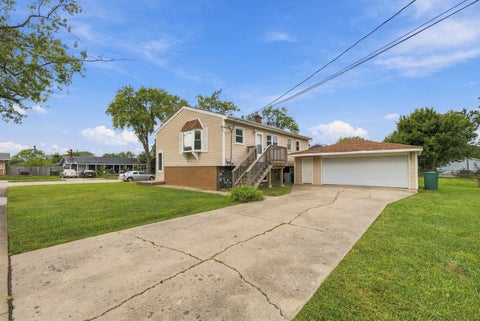 Tiny photo for 9338 Oak Street, Orland Park, IL 60462 (MLS # 12765532)