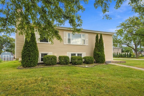 Photo of 9338 Oak Street, Orland Park, IL 60462 (MLS # 12765532)