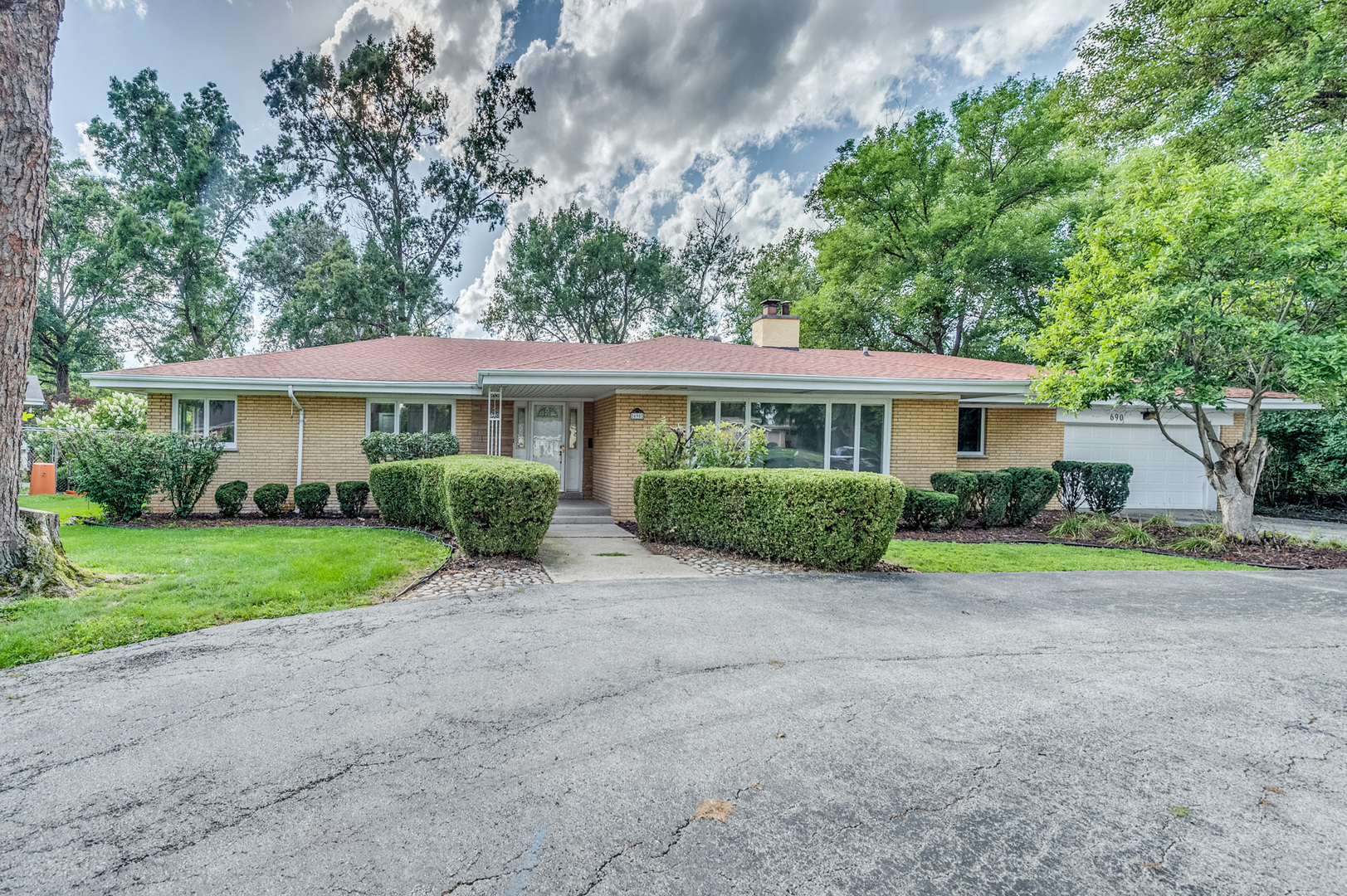 690 Birch Lane