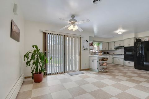 Tiny photo for 4117 W 91st Place, Oak Lawn, IL 60453 (MLS # 12612312)