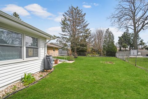 Tiny photo for 4117 W 91st Place, Oak Lawn, IL 60453 (MLS # 12612312)