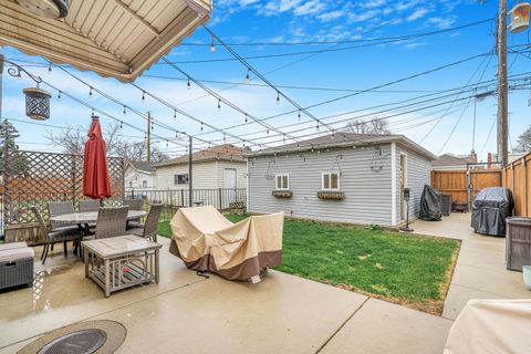 Tiny photo for 1415 S 57th Court, Cicero, IL 60804 (MLS # 12606090)