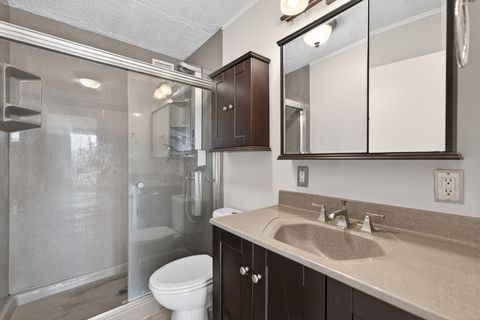 Tiny photo for 2015 S Finley Road #209, Lombard, IL 60148 (MLS # 12579360)