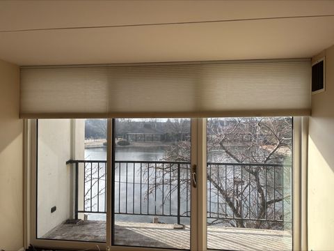 Tiny photo for 2015 S Finley Road #209, Lombard, IL 60148 (MLS # 12579360)