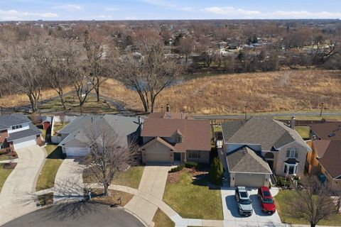 Tiny photo for 10749 S COOK Avenue, Oak Lawn, IL 60453 (MLS # 12587238)
