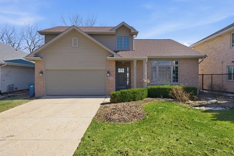 10749 S COOK Avenue Oak Lawn IL 60453