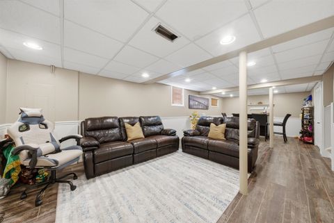 Tiny photo for 10749 S COOK Avenue, Oak Lawn, IL 60453 (MLS # 12587238)