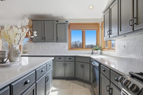 Tiny photo for 10749 S COOK Avenue, Oak Lawn, IL 60453 (MLS # 12587238)