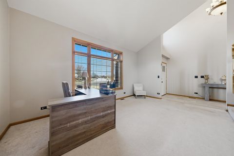 Tiny photo for 10749 S COOK Avenue, Oak Lawn, IL 60453 (MLS # 12587238)