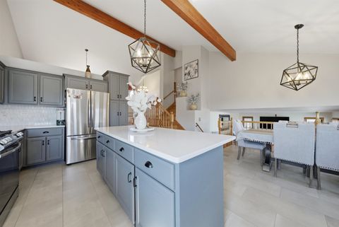 Tiny photo for 10749 S COOK Avenue, Oak Lawn, IL 60453 (MLS # 12587238)