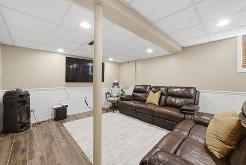 Tiny photo for 10749 S COOK Avenue, Oak Lawn, IL 60453 (MLS # 12587238)