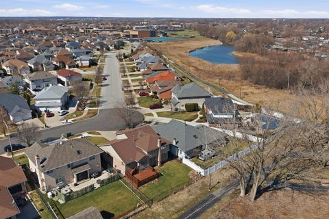 Tiny photo for 10749 S COOK Avenue, Oak Lawn, IL 60453 (MLS # 12587238)