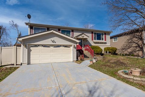 Tiny photo for 213 Windsor Drive, Bolingbrook, IL 60440 (MLS # 12605137)