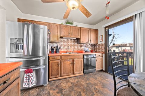 Tiny photo for 213 Windsor Drive, Bolingbrook, IL 60440 (MLS # 12605137)