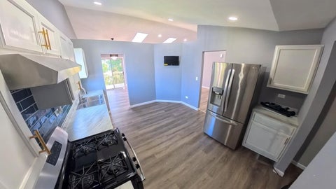 Tiny photo for 2404 DANBURY Drive #B2, Woodridge, IL 60517 (MLS # 12745218)