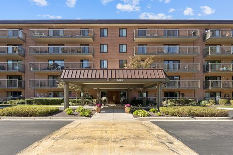 6443 Clarendon Hills Road 206 Willowbrook IL 60527