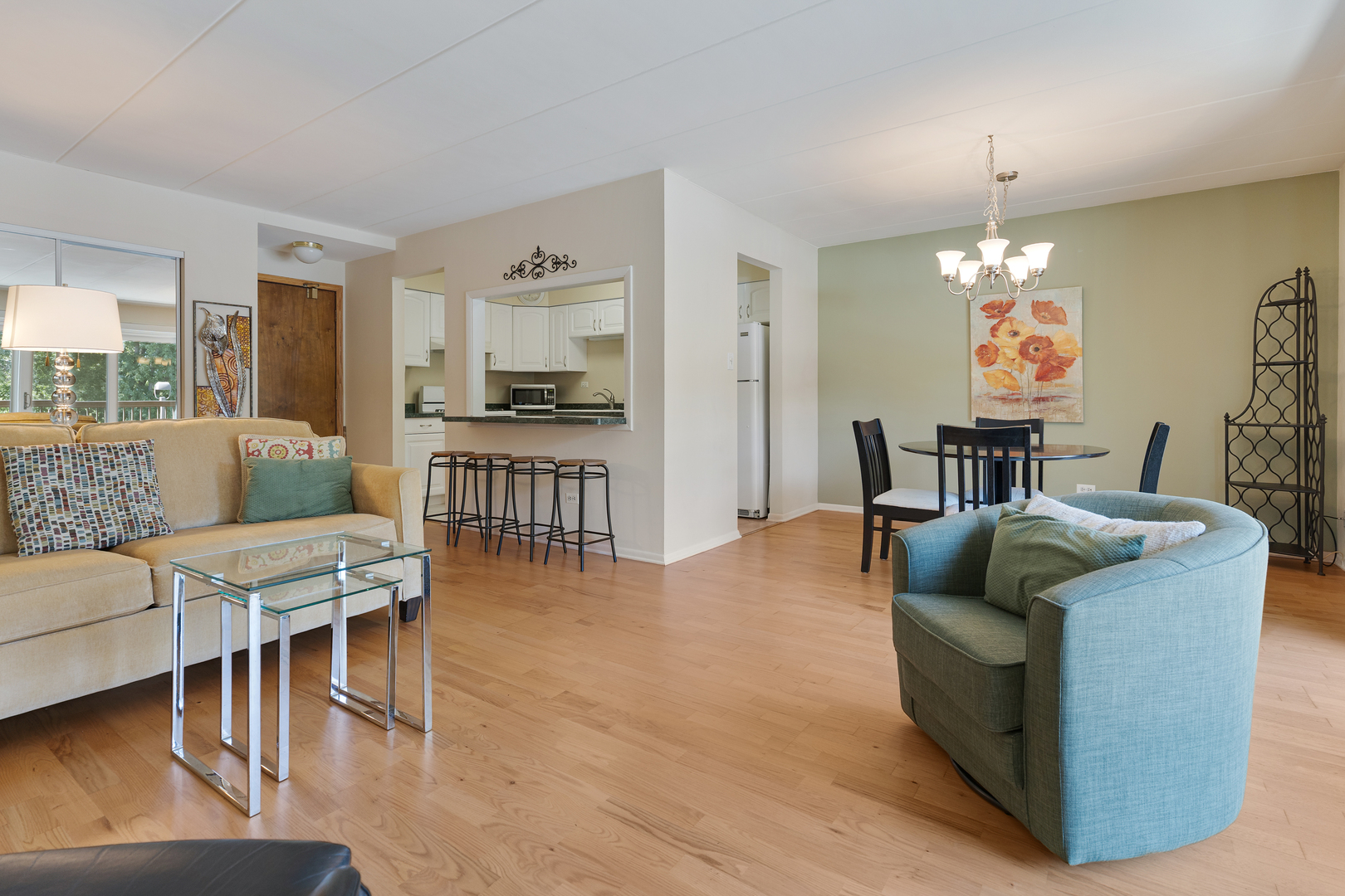 6443 Clarendon Hills Road 206