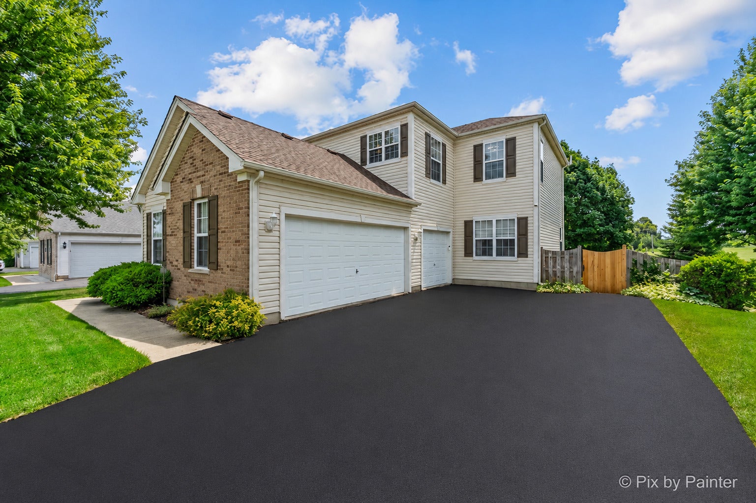 2033 Greenview Drive