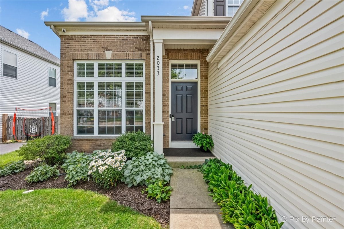 2033 Greenview Drive