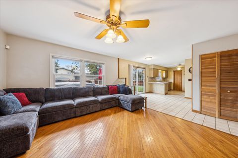 Tiny photo for 332 El Paso Lane, Carol Stream, IL 60188 (MLS # 12509165)