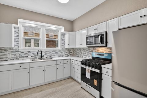 Tiny photo for 1011 15th Street, Rockford, IL 61104 (MLS # 12590464)