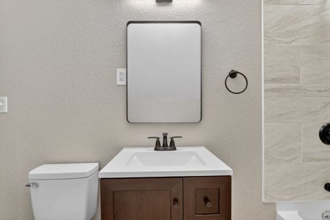 Tiny photo for 1011 15th Street, Rockford, IL 61104 (MLS # 12590464)