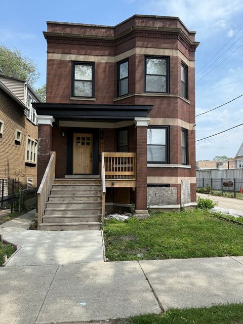 7843 S Marquette Avenue Chicago IL 60649