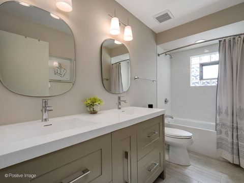 Tiny photo for 1729 Linden Avenue, Park Ridge, IL 60068 (MLS # 12490216)