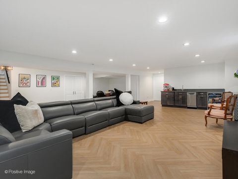 Tiny photo for 1729 Linden Avenue, Park Ridge, IL 60068 (MLS # 12490216)