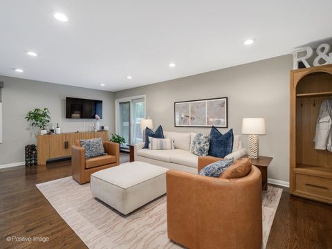 Tiny photo for 1729 Linden Avenue, Park Ridge, IL 60068 (MLS # 12490216)