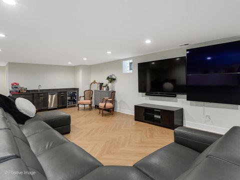 Tiny photo for 1729 Linden Avenue, Park Ridge, IL 60068 (MLS # 12490216)