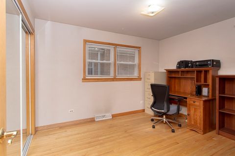 Tiny photo for 5148 S Newland Avenue, Chicago, IL 60638 (MLS # 12451520)