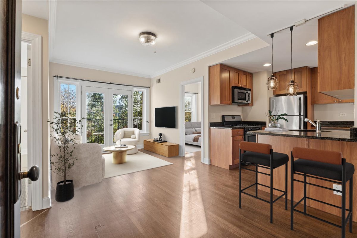 4420 N Ashland Avenue 3E