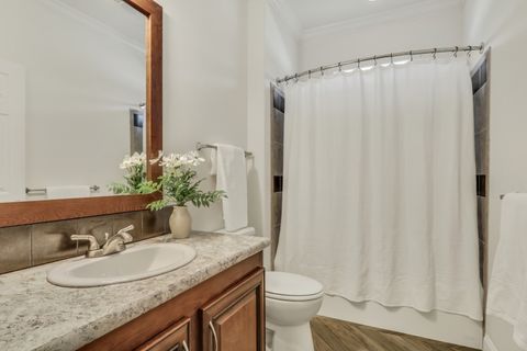 Tiny photo for 305 Legacy Court, Grayslake, IL 60030 (MLS # 12469894)