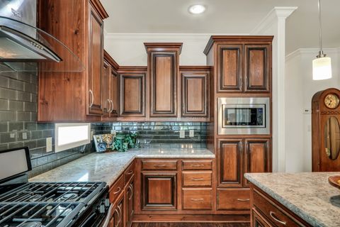 Tiny photo for 305 Legacy Court, Grayslake, IL 60030 (MLS # 12469894)