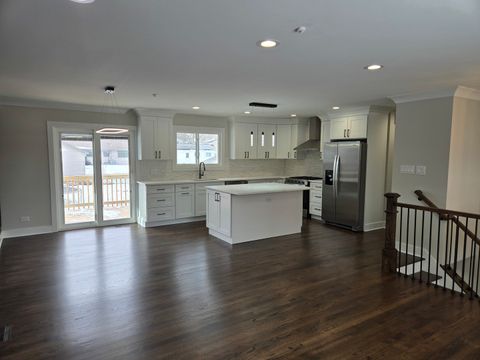 Tiny photo for 1570 Jefferson Road, Hoffman Estates, IL 60169 (MLS # 12563876)