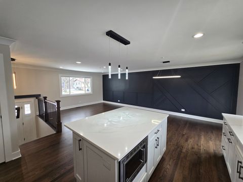 Tiny photo for 1570 Jefferson Road, Hoffman Estates, IL 60169 (MLS # 12563876)