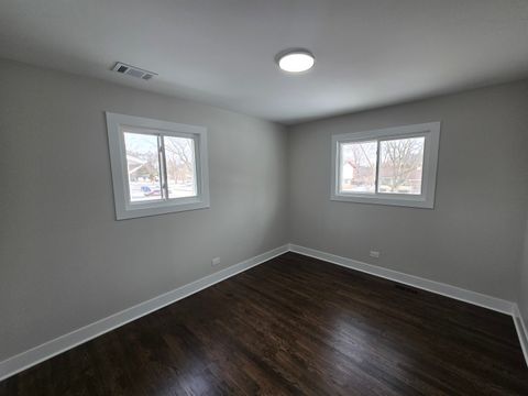 Tiny photo for 1570 Jefferson Road, Hoffman Estates, IL 60169 (MLS # 12563876)