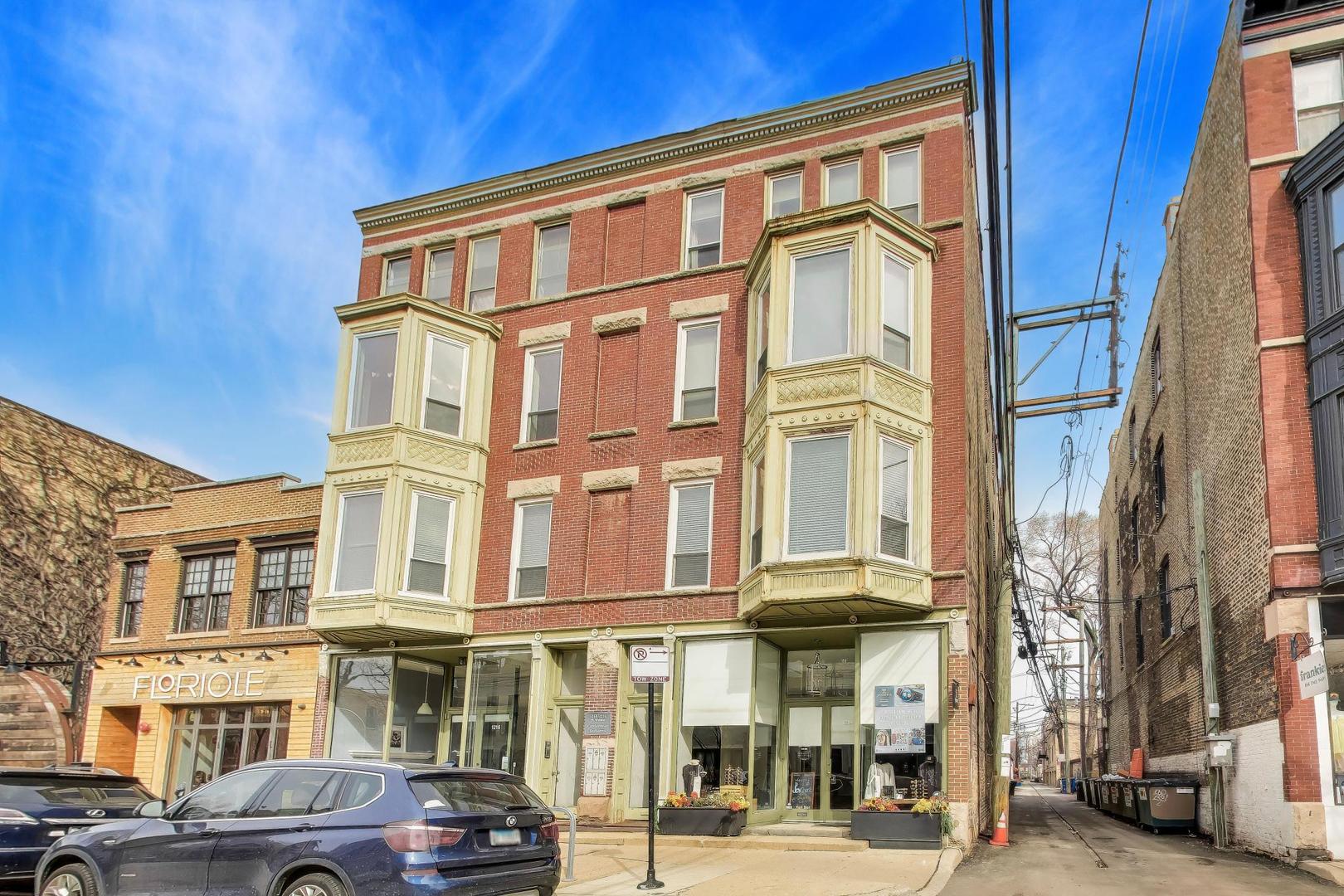 1214 W WEBSTER Avenue 2E