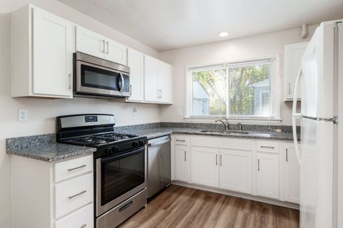 Tiny photo for 2224 Arizona Avenue, Rockford, IL 61108 (MLS # 12516382)