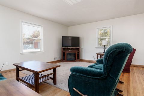 Tiny photo for 2224 Arizona Avenue, Rockford, IL 61108 (MLS # 12516382)