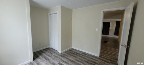 Tiny photo for 419 N JOHNSON Avenue, Mt Vernon, IL 62864 (MLS # EB458369)