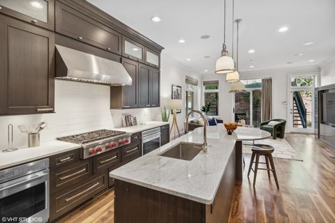 Tiny photo for 1907 N Lincoln Park West Street, Chicago, IL 60614 (MLS # 12624742)