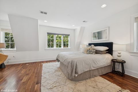 Tiny photo for 1907 N Lincoln Park West Street, Chicago, IL 60614 (MLS # 12624742)