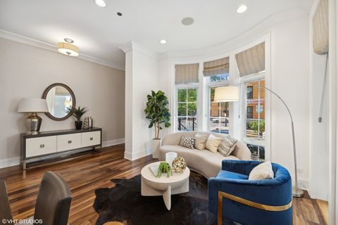 Tiny photo for 1907 N Lincoln Park West Street, Chicago, IL 60614 (MLS # 12624742)