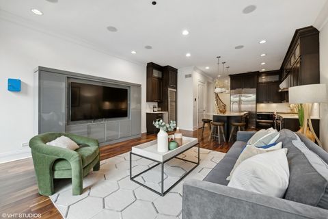 Tiny photo for 1907 N Lincoln Park West Street, Chicago, IL 60614 (MLS # 12624742)