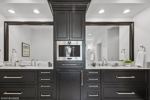 Tiny photo for 1907 N Lincoln Park West Street, Chicago, IL 60614 (MLS # 12624742)