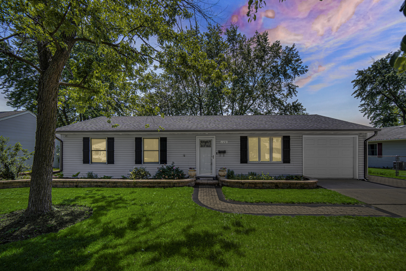 128 Saugatuck Road